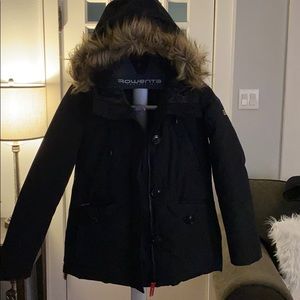 Women’s black winter coat. Size small.